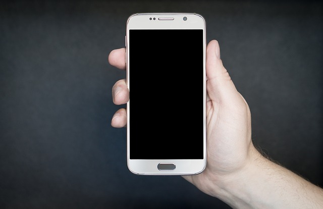 smartphone v ruce